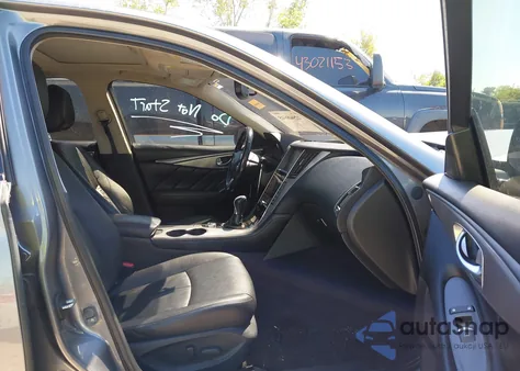 2015 Infiniti Q50 Premium z USA, uszkodzony, nr VIN JN1BV7AR1FM392748